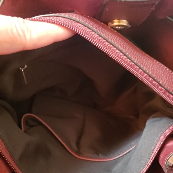 Wine/Burgundy Drawstring Pebbled Leather Bucket Handbag - Picture 5 of 7